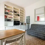 Apartment Vista Sulle Torri Di By Wonderful Italy Bologna