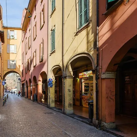 公寓 Vista Sulle Torri Di By Wonderful Italy