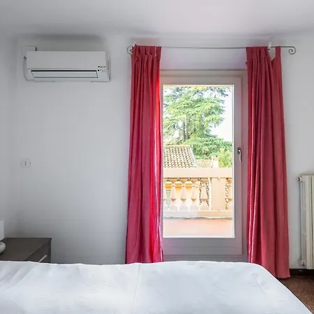 Vista Sulle Torri Di By Wonderful Italy *