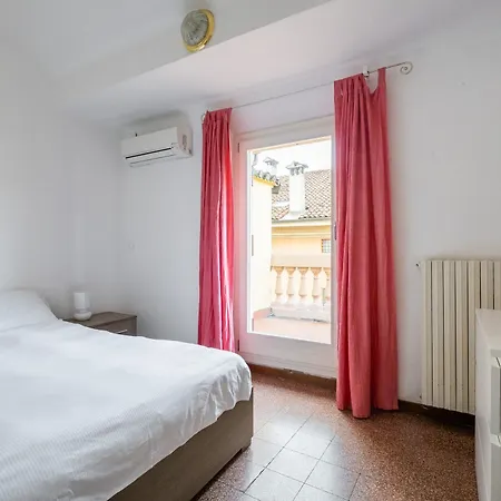 Lejlighed Vista Sulle Torri Di By Wonderful Italy